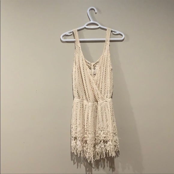 Miss Me Cream Macrame Boho Romper - Women’s Size Medium - Picture 6 of 7